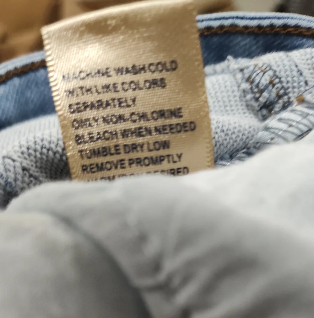 Sandpiper Petite Women's Distressed Straight Blue Jeans Size 6p - Picture 7 of 9